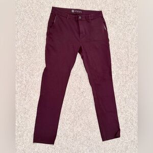 Men's Vuori 4 way stretch performance chinos Burgundy Dress Pants size 33 golf